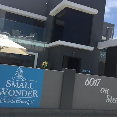 سواكوبموند Small Wonder Bed And Breakfast المظهر الخارجي الصورة